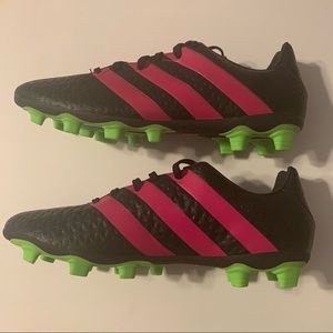 NWOT in box: Adidas Ace 16.4 FxG firm ground soccer shoes/boots, model AF4978.